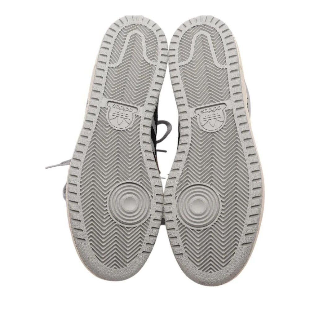 Men's Adidas high tops - Picture 3 of 5